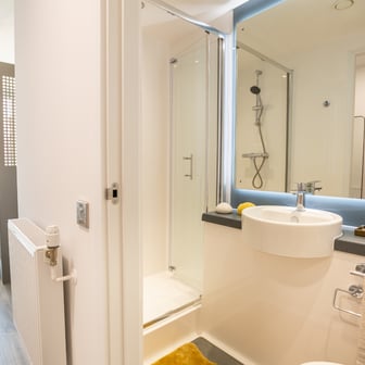 8 Bed En Suite - Image 6